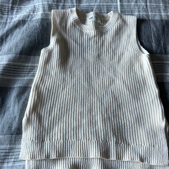 Sweater tank - Picture 1 of 6